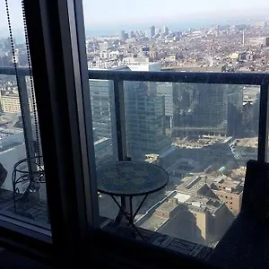  Apartment Stunning With Fantastic View Of The City!